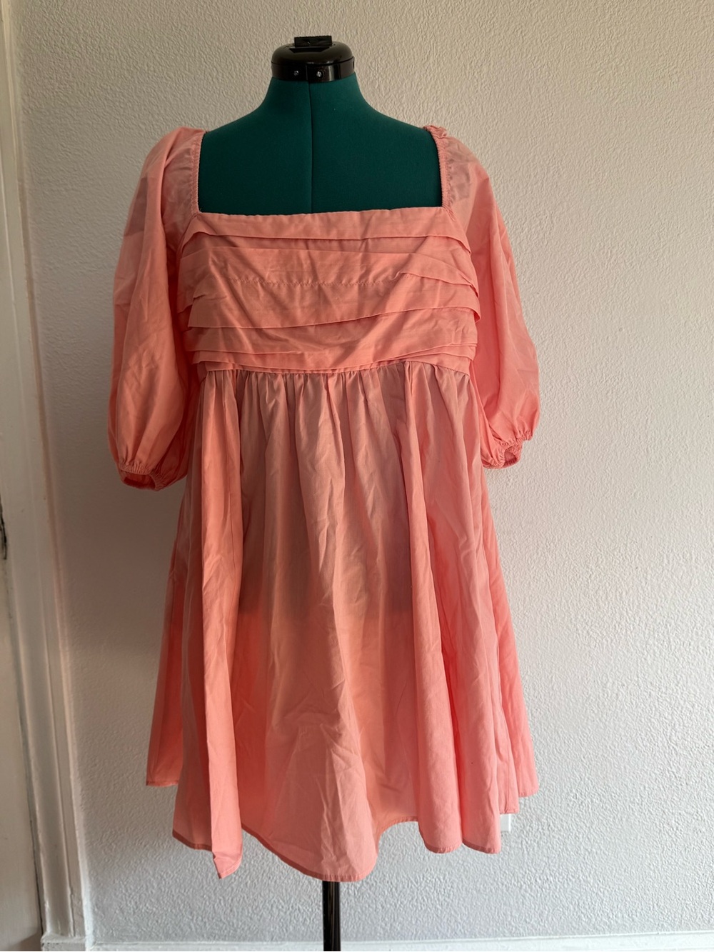 Abercrombie & Fitch Coral Pink Square-Neck Puff Sleeve Dress
